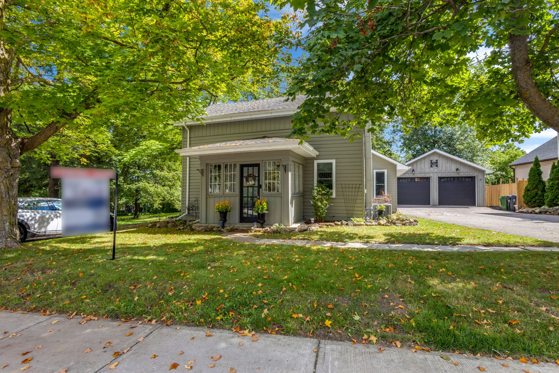 1537 Queen Street East, Alton photo 3